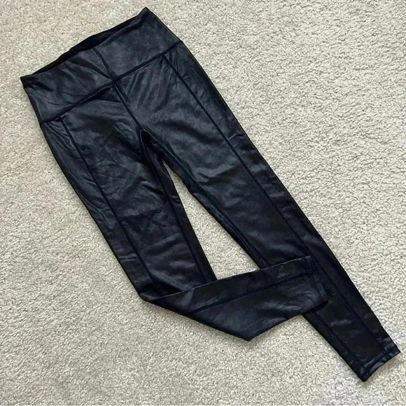 Free People FP Movement Black Shiny Leggings Pants Size Small Urban Outfitters - Picture 2 of 16